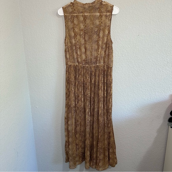 Moon River LARGE Long Brown/Tan Button up Long Lined Dress - Picture 12 of 15